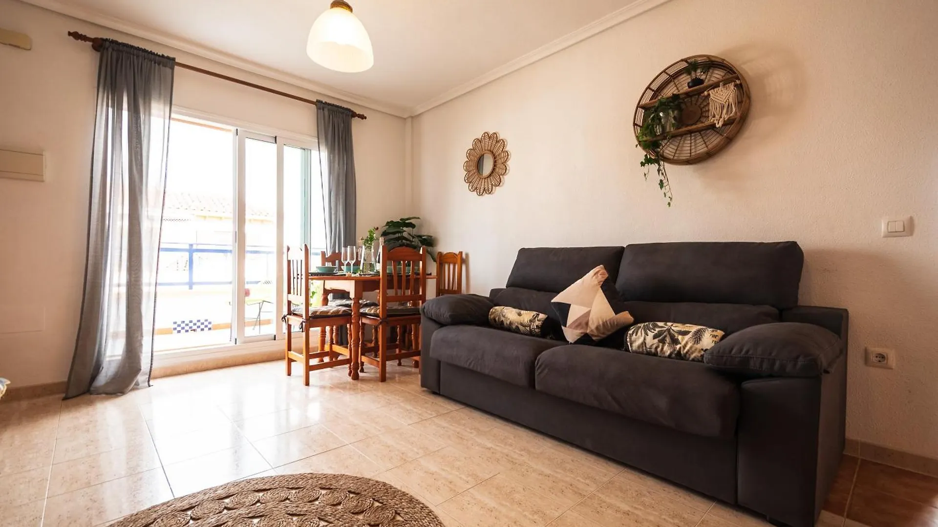 Ático de lujo en primera línea 2 balcones con vistas al mar, Vera Playa España