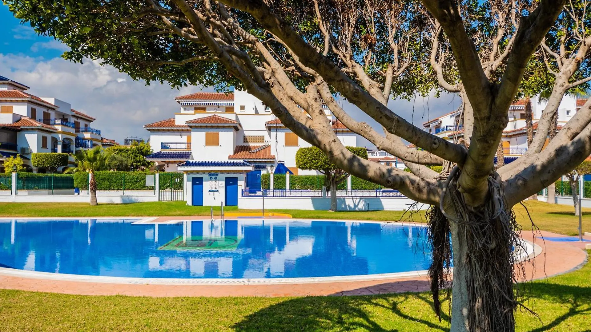 Apartamento Ático de lujo en primera línea 2 balcones con vistas al mar, Vera Playa España